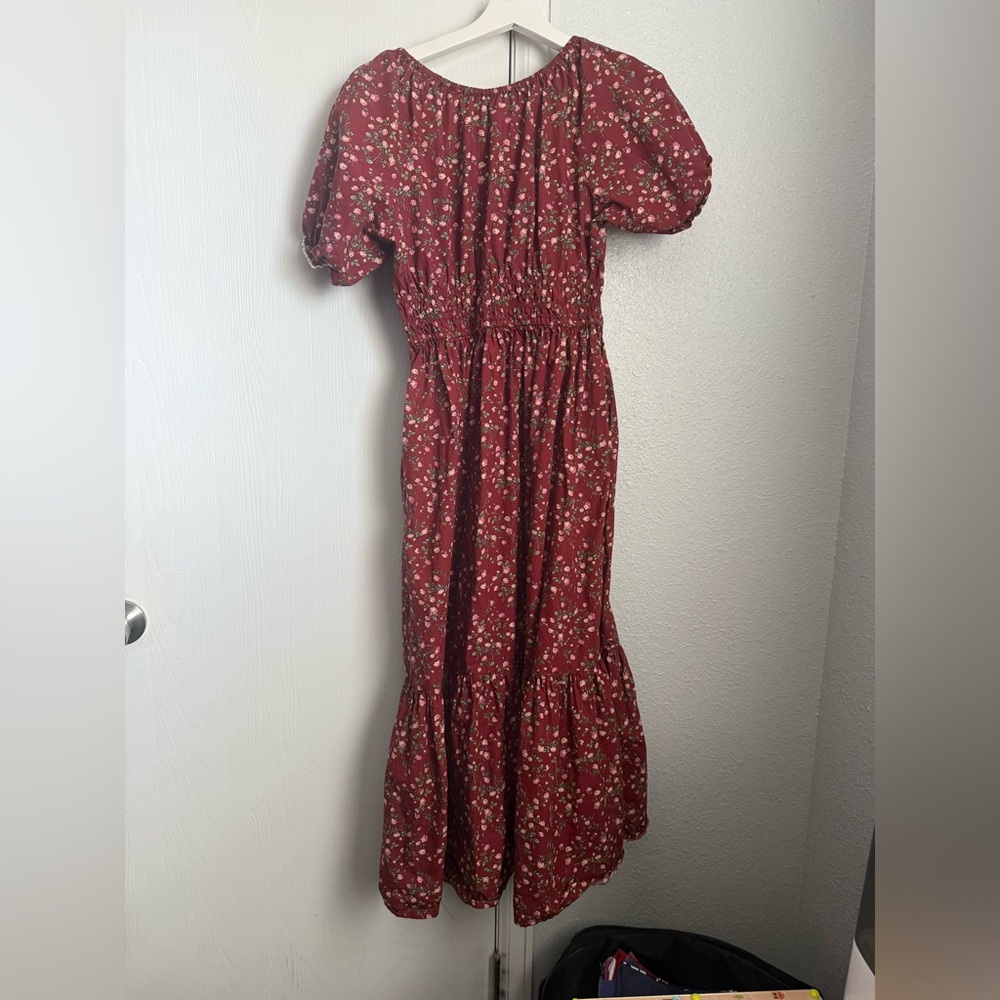 Women’s Burgundy Floral Tiered Midi Dress - Picture 6 of 6